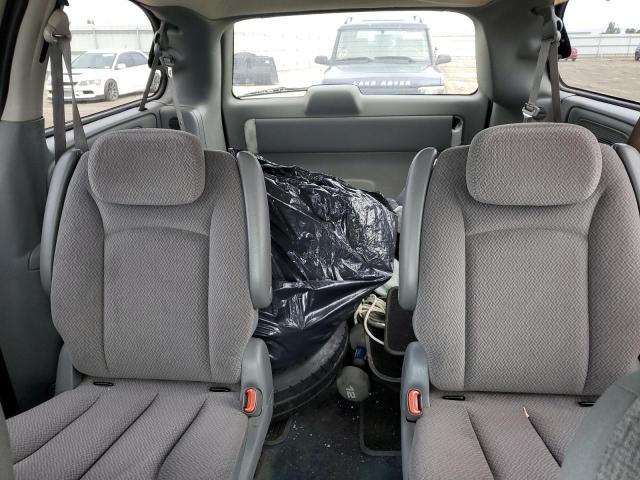 Photo 10 from auction – 2006 CHRYSLER TOWN & COU with VIN 2A4GP54L76R859820