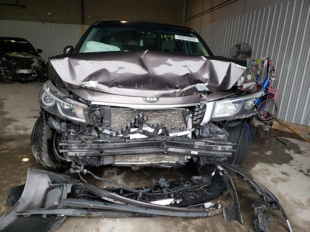 Photo 5 from auction – 2017 KIA SEDONA LX with VIN KNDMB5C13H6311377