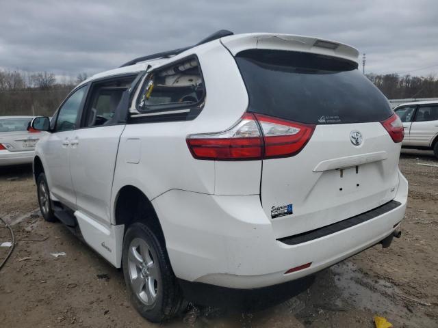 Photo 2 from auction – 2017 TOYOTA SIENNA LE with VIN 5TDKZ3DC3HS843140