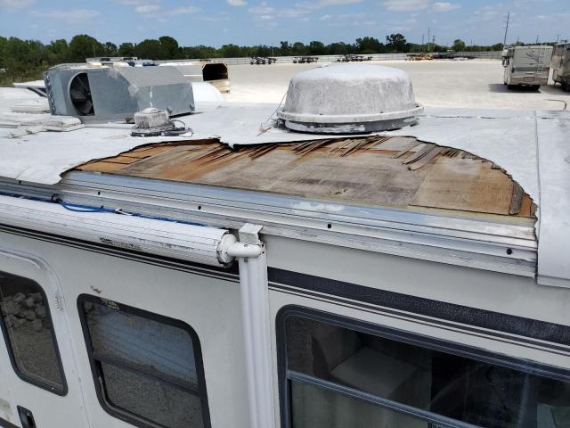 Photo 9 from auction – 1999 WINNEBAGO WINNEBAGO with VIN 4UZHXFBC3XCF28776