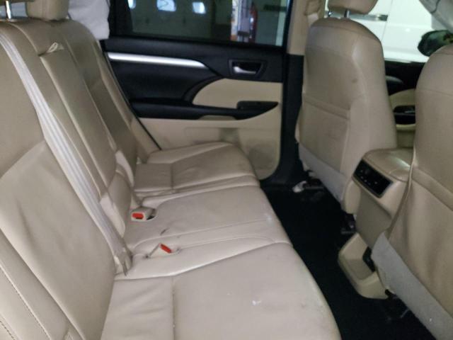 Photo 11 from auction – 2016 TOYOTA HIGHLANDER with VIN 5TDJKRFH3GS271299