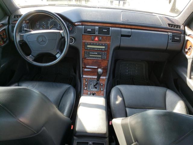 Photo 8 from auction – 1998 MERCEDES-BENZ E 320 with VIN WDBJF65FXWA656226