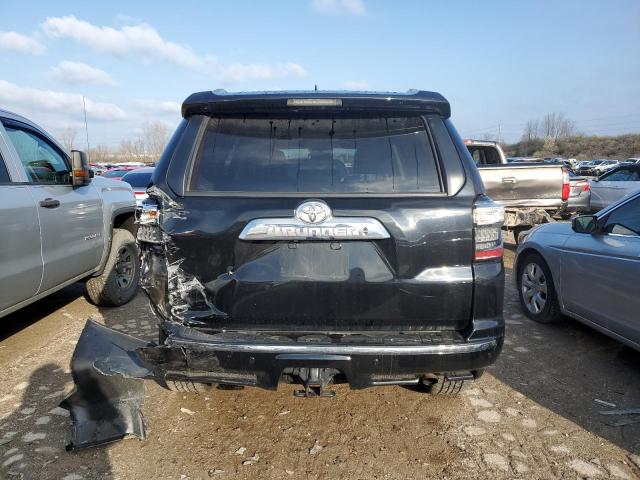 Photo 6 from auction – 2018 TOYOTA 4RUNNER SR with VIN JTEBU5JR5J5581812