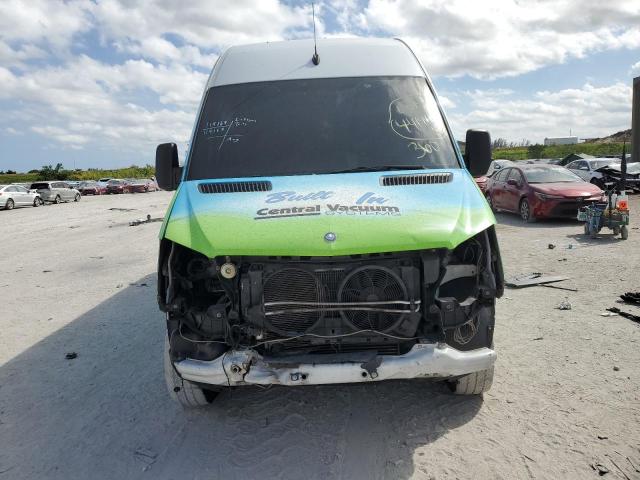 Photo 5 from auction – 2015 MERCEDES-BENZ SPRINTER 2 with VIN WD3PE8DC0FP101293