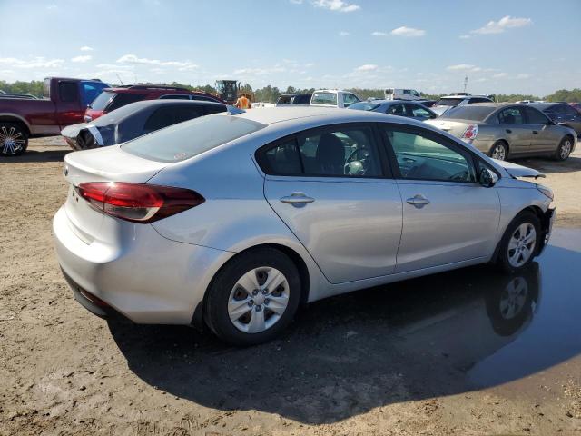 Photo 3 from auction – 2017 KIA FORTE LX with VIN 3KPFK4A71HE153254