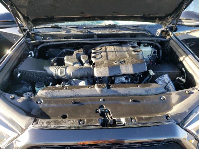 Photo 11 from auction – 2018 TOYOTA 4RUNNER SR with VIN JTEBU5JR8J5507459