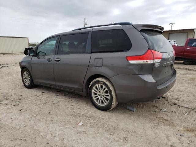Photo 2 from auction – 2011 TOYOTA SIENNA XLE with VIN 5TDYK3DC3BS153815