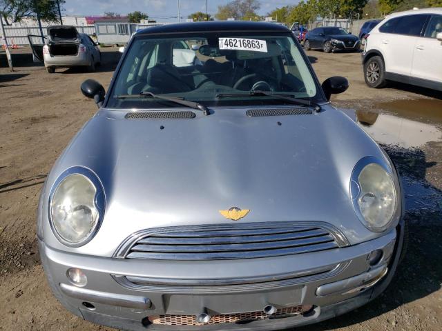 Photo 5 from auction – 2004 MINI COOPER with VIN WMWRC33444TC50778