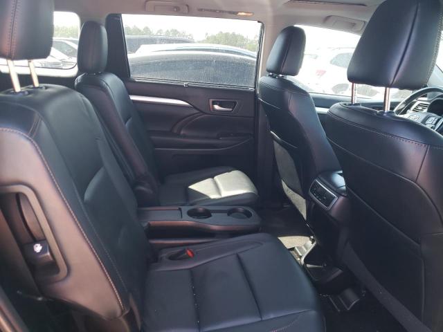 Photo 11 from auction – 2019 TOYOTA HIGHLANDER with VIN 5TDJZRFH0KS565425