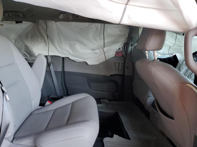 Photo 11 from auction – 2018 TOYOTA SIENNA XLE with VIN 5TDYZ3DC1JS947366