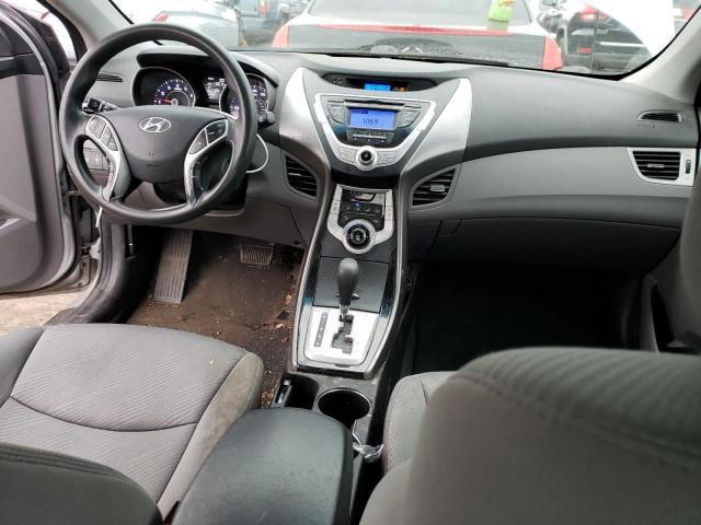 Photo 8 from auction – 2012 HYUNDAI ELANTRA GL with VIN 5NPDH4AE2CH065693