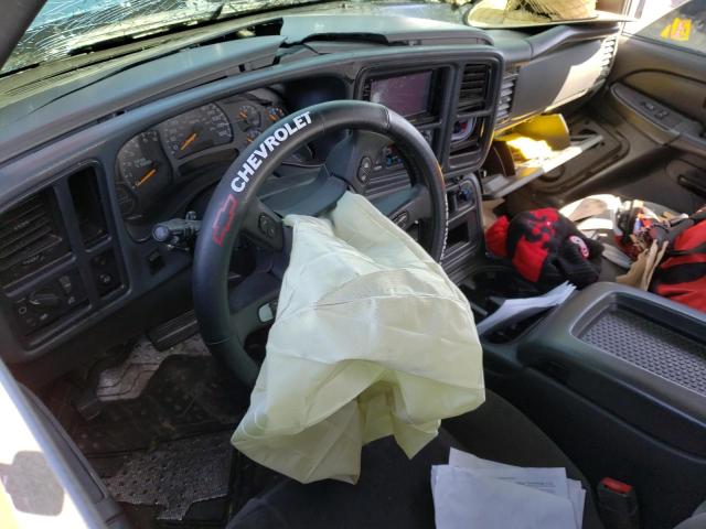 Photo 8 from auction – 2005 CHEVROLET SILVERADO with VIN 2GCEC13TX51398466