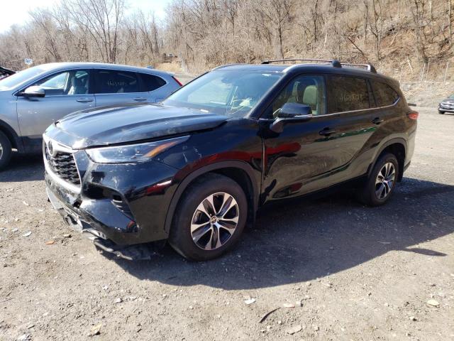 TOYOTA HIGHLANDER 2022 with VIN 5TDGZRBH6NS573551 - Photo from auction