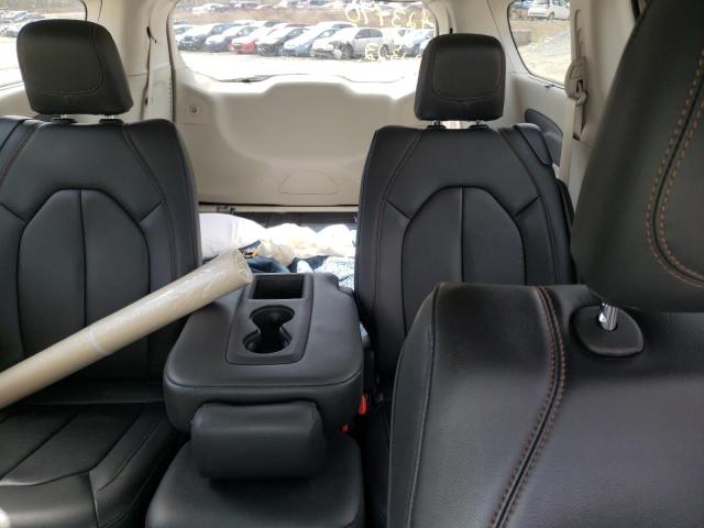 Photo 10 from auction – 2017 CHRYSLER PACIFICA T with VIN 2C4RC1BG4HR704752