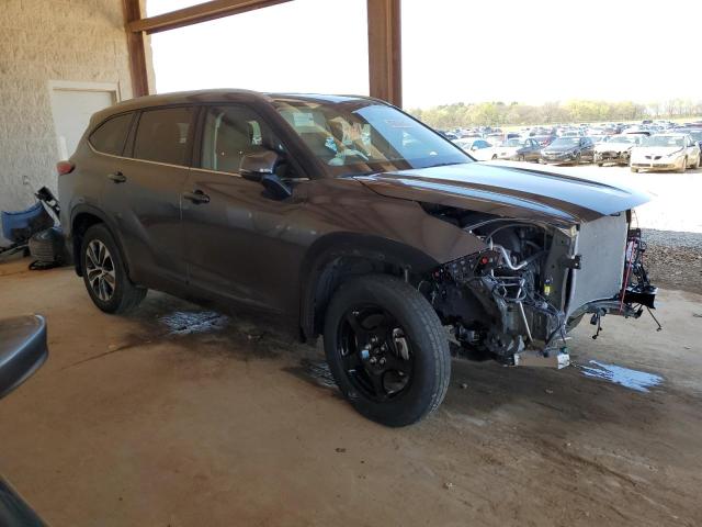 Photo 4 from auction – 2022 TOYOTA HIGHLANDER with VIN 5TDGZRBH6NS239214