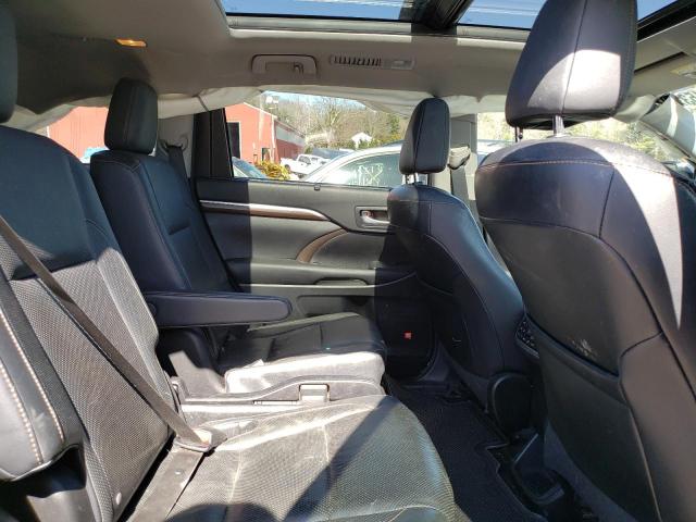 Photo 11 from auction – 2016 TOYOTA HIGHLANDER with VIN 5TDDKRFH4GS241998