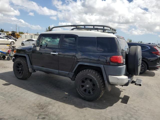 Photo 2 from auction – 2007 TOYOTA FJ CRUISER with VIN JTEBU11F770010391