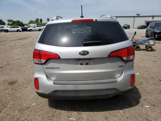Photo 6 from auction – 2015 KIA SORENTO LX with VIN 5XYKT3A64FG602178