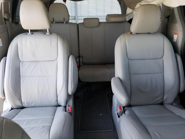 Photo 10 from auction – 2018 TOYOTA SIENNA XLE with VIN 5TDDZ3DC3JS196379