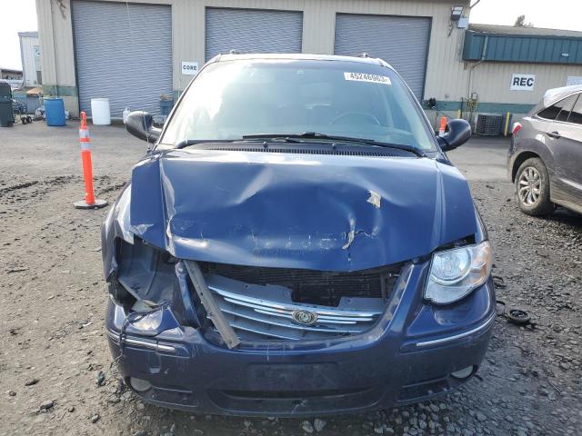 Photo 5 from auction – 2005 CHRYSLER TOWN & COU with VIN 2C4GP54L45R370120
