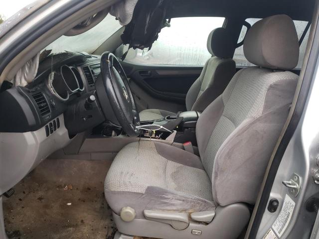 Photo 7 from auction – 2004 TOYOTA 4RUNNER SR with VIN JTEBU14R448017561