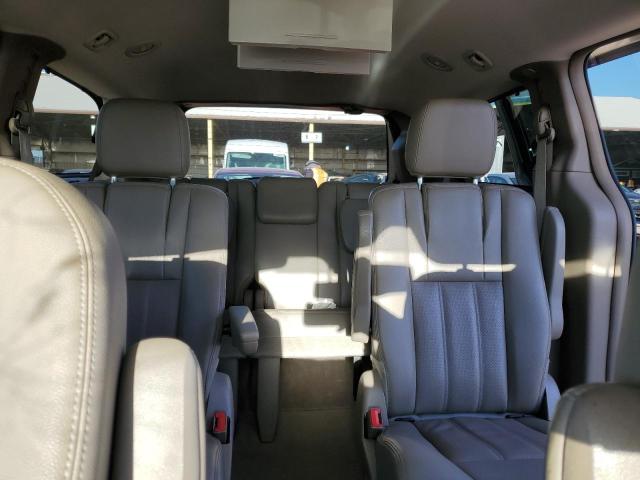 Photo 10 from auction – 2015 CHRYSLER TOWN & COU with VIN 2C4RC1CG2FR525377