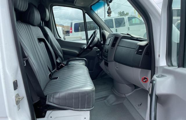 Photo 5 from auction – 2017 MERCEDES-BENZ SPRINTER 2 with VIN WD3PE7CD5HP538746