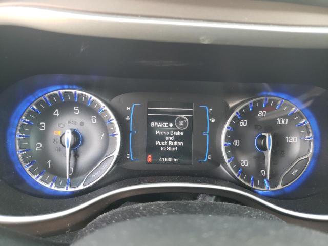 Photo 9 from auction – 2017 CHRYSLER PACIFICA T with VIN 2C4RC1BG4HR704752