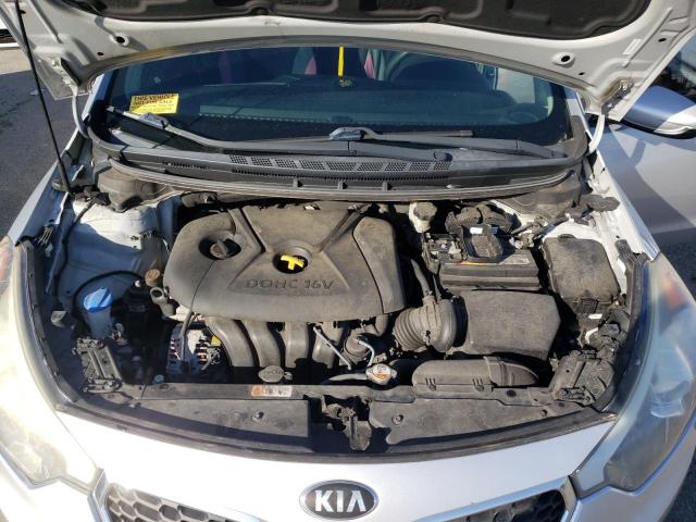 Photo 11 from auction – 2015 KIA FORTE LX with VIN KNAFK4A63F5356837