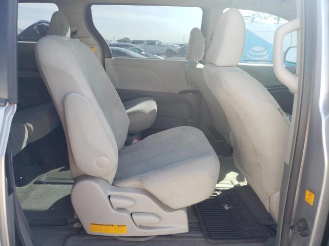 Photo 10 from auction – 2012 TOYOTA SIENNA BAS with VIN 5TDKA3DC7CS011297
