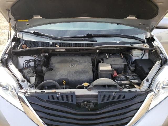 Photo 12 from auction – 2012 TOYOTA SIENNA LE with VIN 5TDKK3DC0CS279363