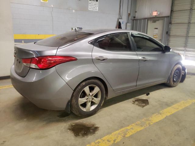 Photo 3 from auction – 2012 HYUNDAI ELANTRA GL with VIN KMHDH4AE4CU439092