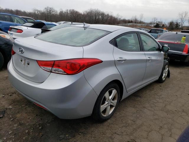 Photo 3 from auction – 2012 HYUNDAI ELANTRA GL with VIN 5NPDH4AE2CH065693