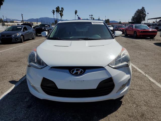 Photo 5 from auction – 2013 HYUNDAI VELOSTER with VIN KMHTC6AD9DU107180