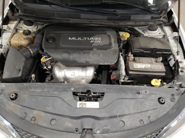 Photo 11 from auction – 2016 CHRYSLER 200 LIMITE with VIN 1C3CCCAB7GN166460