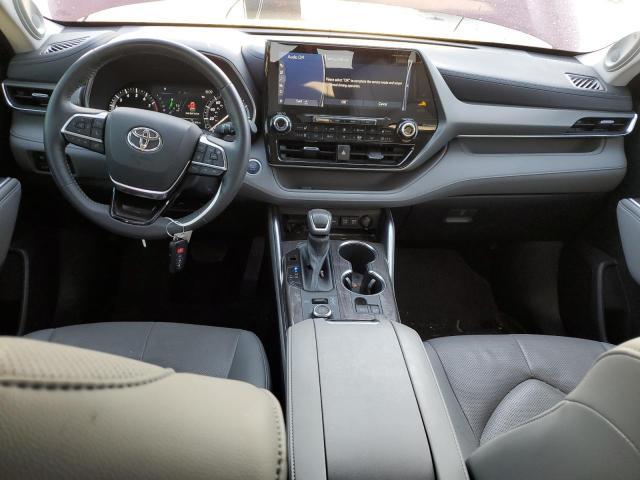 Photo 8 from auction – 2021 TOYOTA HIGHLANDER with VIN 5TDDZRBHXMS558763