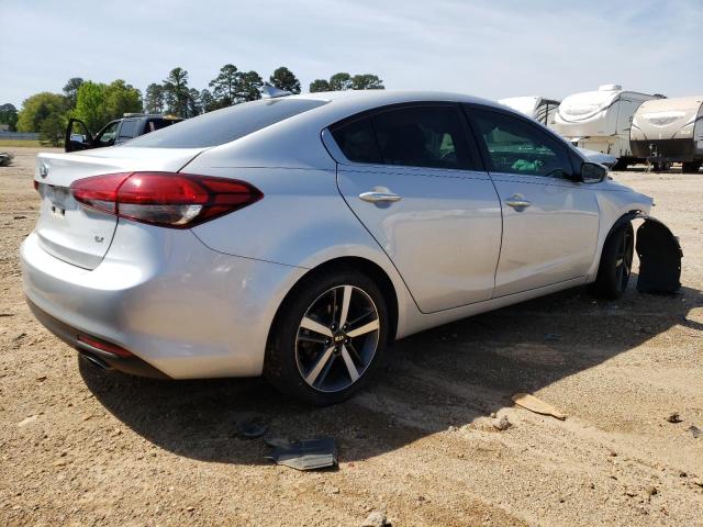 Photo 3 from auction – 2017 KIA FORTE EX with VIN 3KPFL4A82HE092695