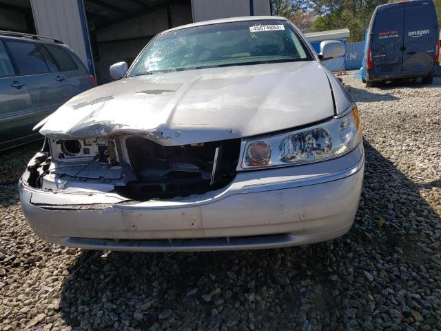Photo 5 from auction – 2002 LINCOLN TOWN CAR E with VIN 1LNHM81W82Y606106