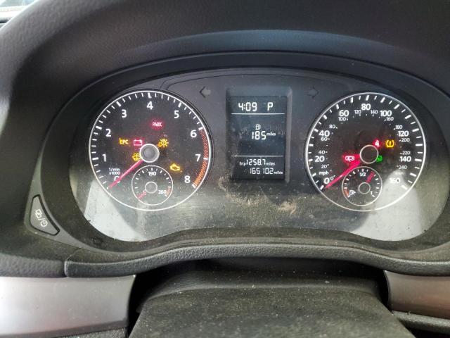 Photo 9 from auction – 2014 VOLKSWAGEN PASSAT S with VIN 1VWAP7A3XEC014959