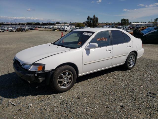 NISSAN ALTIMA XE 1998 with VIN 1N4DL01D7WC152588 - Photo from auction