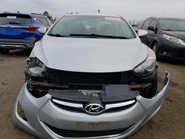 Photo 5 from auction – 2012 HYUNDAI ELANTRA GL with VIN 5NPDH4AE2CH065693
