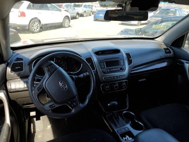 Photo 8 from auction – 2015 KIA SORENTO LX with VIN 5XYKT3A69FG647486