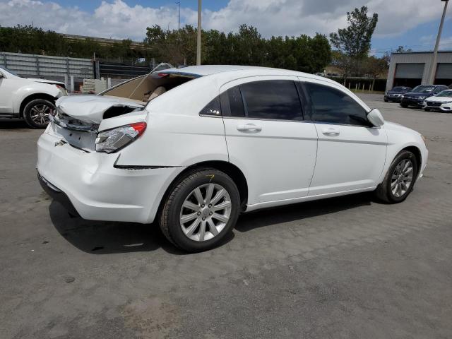 Photo 3 from auction – 2012 CHRYSLER 200 TOURIN with VIN 1C3CCBBB8CN206144