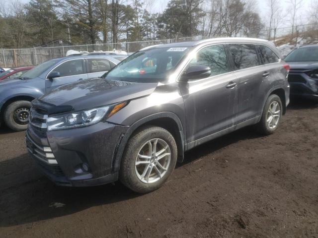 TOYOTA HIGHLANDER 2019 with VIN 5TDJZRFH0KS740899 - Photo from auction