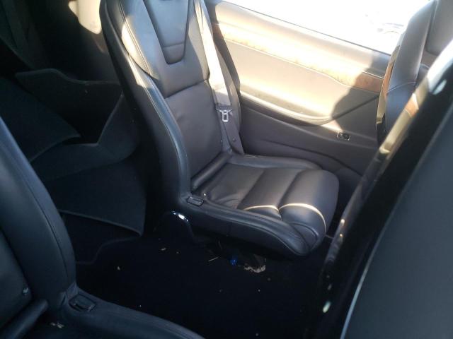 Photo 10 from auction – 2017 TESLA MODEL X with VIN 5YJXCBE21HF041553