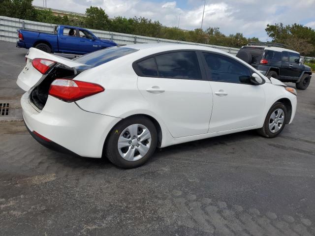 Photo 3 from auction – 2016 KIA FORTE LX with VIN KNAFK4A6XG5459738