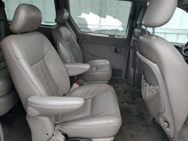 Photo 11 from auction – 2002 CHRYSLER TOWN & COU with VIN 2C8GT54L42R544452