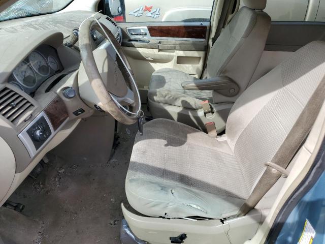 Photo 7 from auction – 2010 CHRYSLER TOWN & COU with VIN 2A4RR5D15AR136817