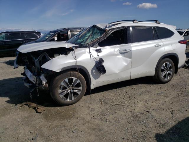 Photo 1 from auction – 2022 TOYOTA HIGHLANDER with VIN 5TDHZRBH5NS247390