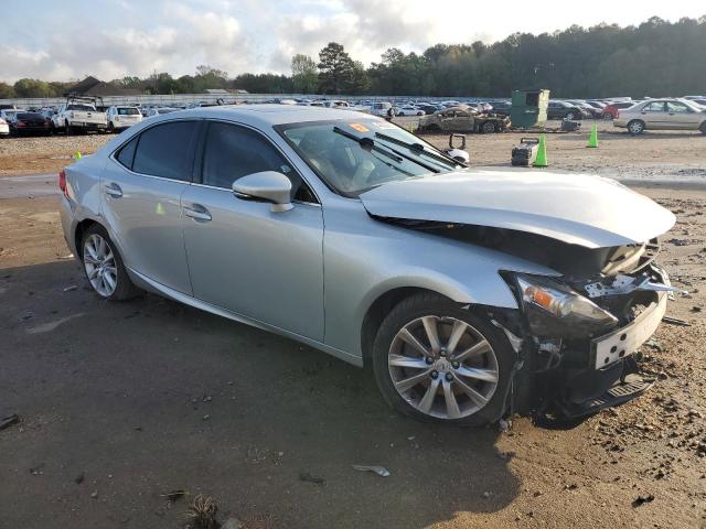 Photo 4 from auction – 2016 LEXUS IS 200T with VIN JTHBA1D21G5019045